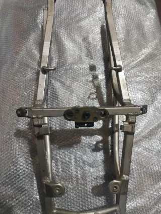 Subchasis Suzuki GSXR 1000 K2