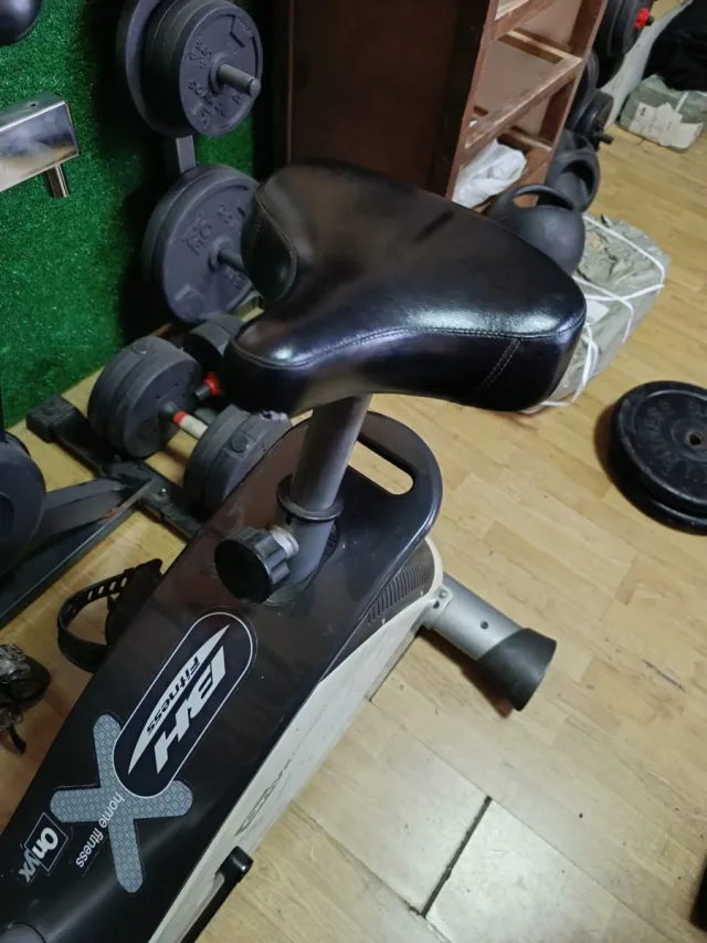 Bicicleta estática BH