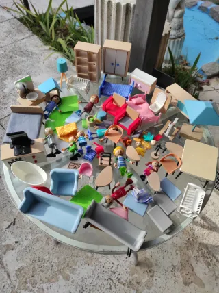 Casa de muñecas de madera