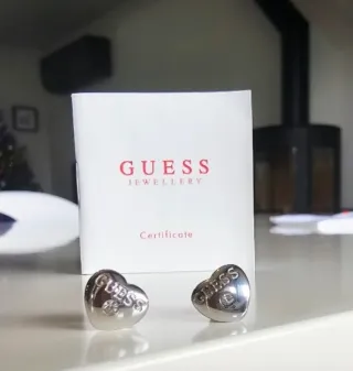 Conjunto Guess Pulsera y Pendientes
