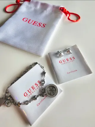 Conjunto Guess Pulsera y Pendientes