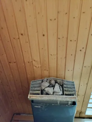 Sauna de madera finlandesa cuatro o seis personas