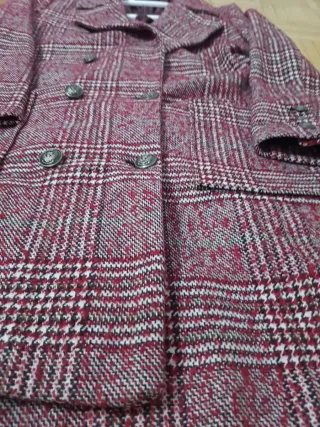 Abrigo largo cuadros burdeos Shein. XL.44