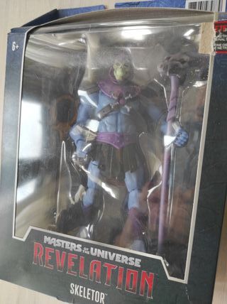 Figura Masters of the Universe Revelation Skeletor