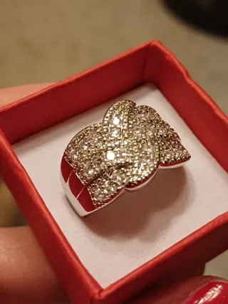 Anello fascia zirconi