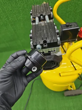 Compresor Stanley SXCMS1350VE Silencioso