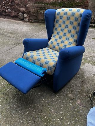 Sofá relax azul y amarillo