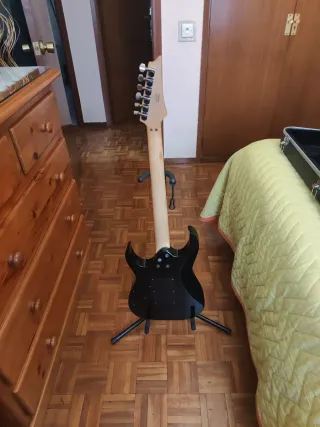 Guitarra Ibanez RGR320EX Coreana con funda rígida