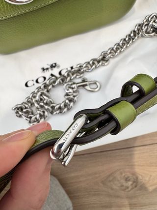 Bolso Coach Verde Oliva Cadena Plata