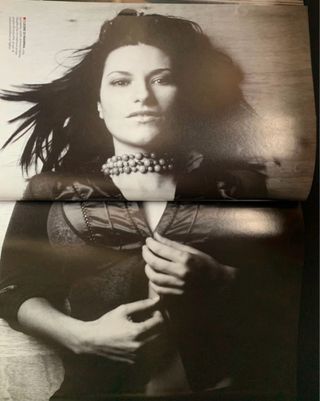 Max Maggio 2005 - LAURA PAUSINI