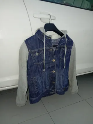 Chaqueta vaquera GREEN COAST capucha gris T42