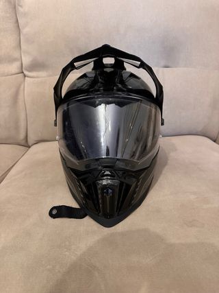casco de moto marca Ls2 modelo Explorer Carbón