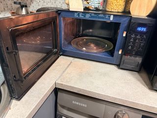 Microondas Samsung Negro