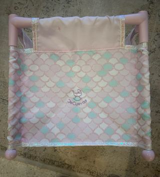 Cuna de juguete plegable