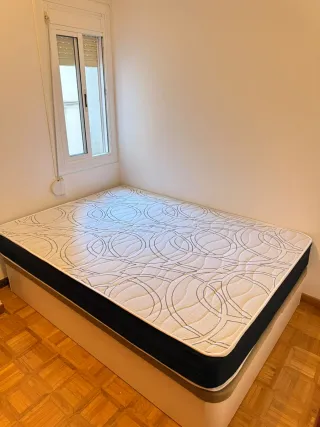 Cama canapé de madera blanca