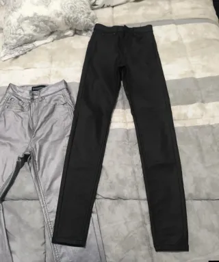 2 Pantalones Stradivarius Negro y  gris Plateado