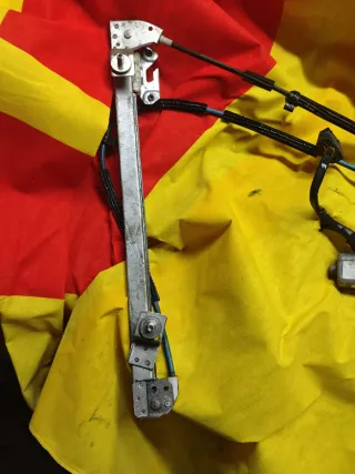 Elevalunas Acompañante Alfa GT y manilla