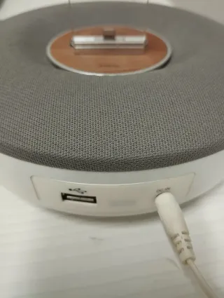 Radio Reloj Philips Dock Gris y Blanco