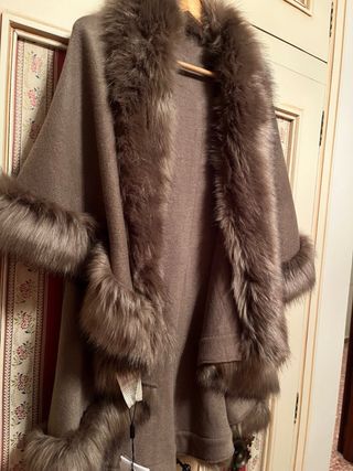 Capa abrigo elegante lana y pelo sintético