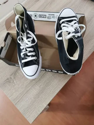 Converse Chuck Taylor All Star Talla 41. NUEVAS