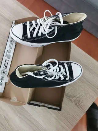 Converse Chuck Taylor All Star Talla 41. NUEVAS