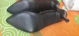 Zapatos de tacón negros charol talla 40