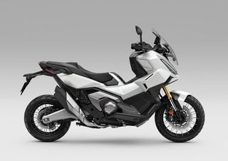 Honda X-ADV 750 (Blanca y amarilla)