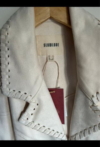 Cazadora ante Slowlove con flecos