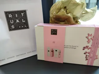 Estuche regalo Rituals Sakura nuevo sin tocar