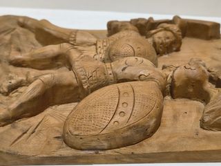 Antico pannello legno bassorilievo guerrieri