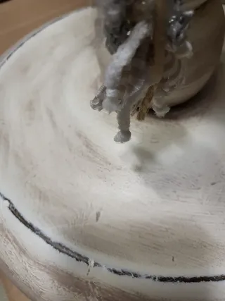 Tavolino decorato legno grigio e bianco