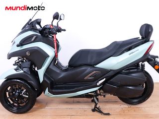 YAMAHA TRICITY 300