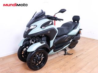 YAMAHA TRICITY 300