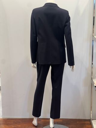 Traje Max Mara negro