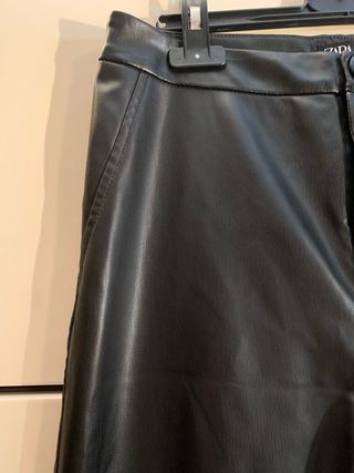 Pantaloni Zara ecopelle neri tg M
