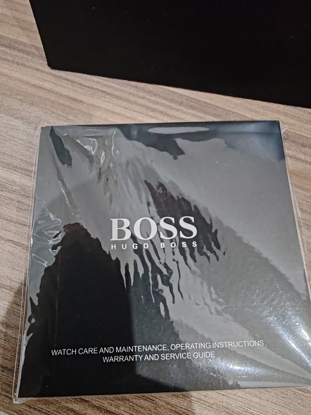 Reloj Hugo Boss Negro y Dorado