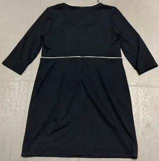 Conjunto chaqueta y vestido negro