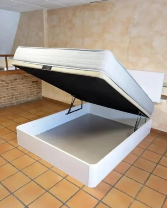 Canape abatible con colchón nuevo