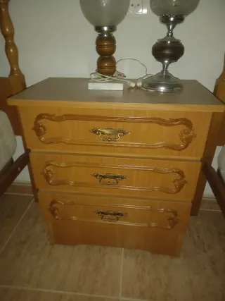 Dormitorio 2 camas completo IDEAL para RESTAURAR.