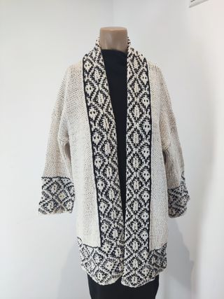 Chaqueta de punto larga mujer beige y negro