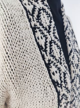 Chaqueta de punto larga mujer beige y negro