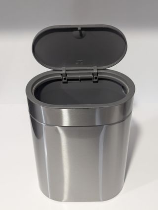 Cubo Basura Baño Pedal Negro y Plata