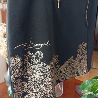 Falda elástica Desigual