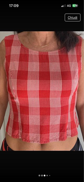 Top smanicato a quadri rossi-bianchi lino Sisley