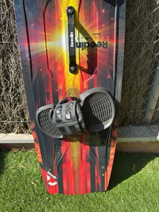 tabla kitesurf Reedin space agency 138