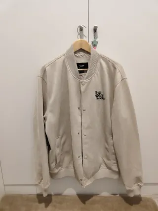 Cazadora Beisbolera Ante Hombre Beige