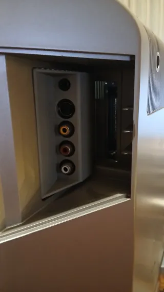 Televisor Loewe Individual