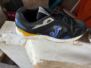 Zapatillas Joma Negras y Azules