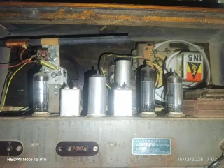 Radio antigua Klarmax KL-91 Beige/Dorado