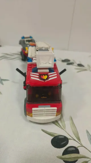 Lego City 7239 Camión Bomberos y Barca de rescate.